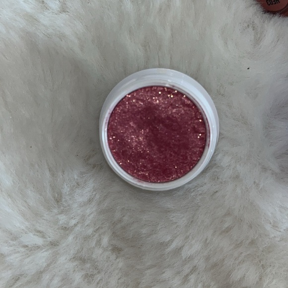 Mini makeup full size bundle (4 items) - Picture 6 of 11